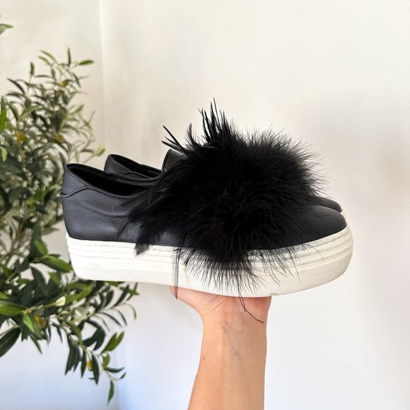 Here/Now Lily Feather Pom Leather Slip On Platform Sneaker Black 8.5 - Picture 2 of 7